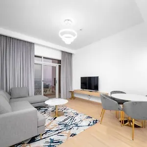 https://studio-close-to-metro-station.dubaihotelsoffers.com