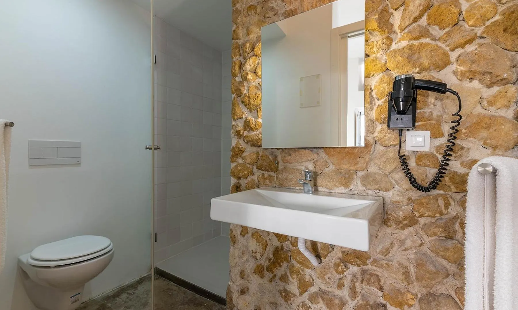 Portas Do Ceu Apartment Lisbon