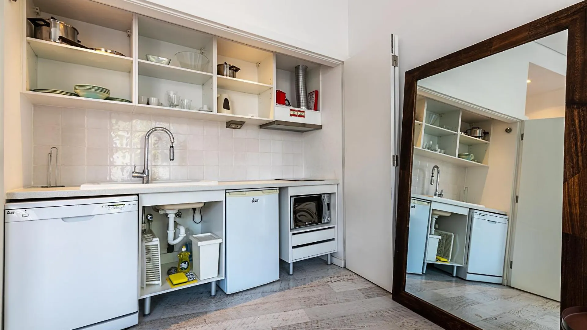 Portas Do Ceu Apartment Lisbon
