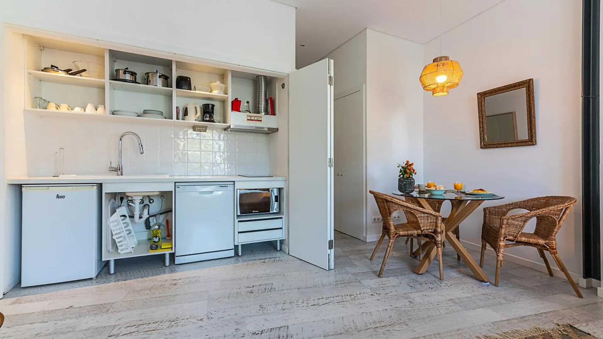 Portas Do Ceu Apartment Lisbon